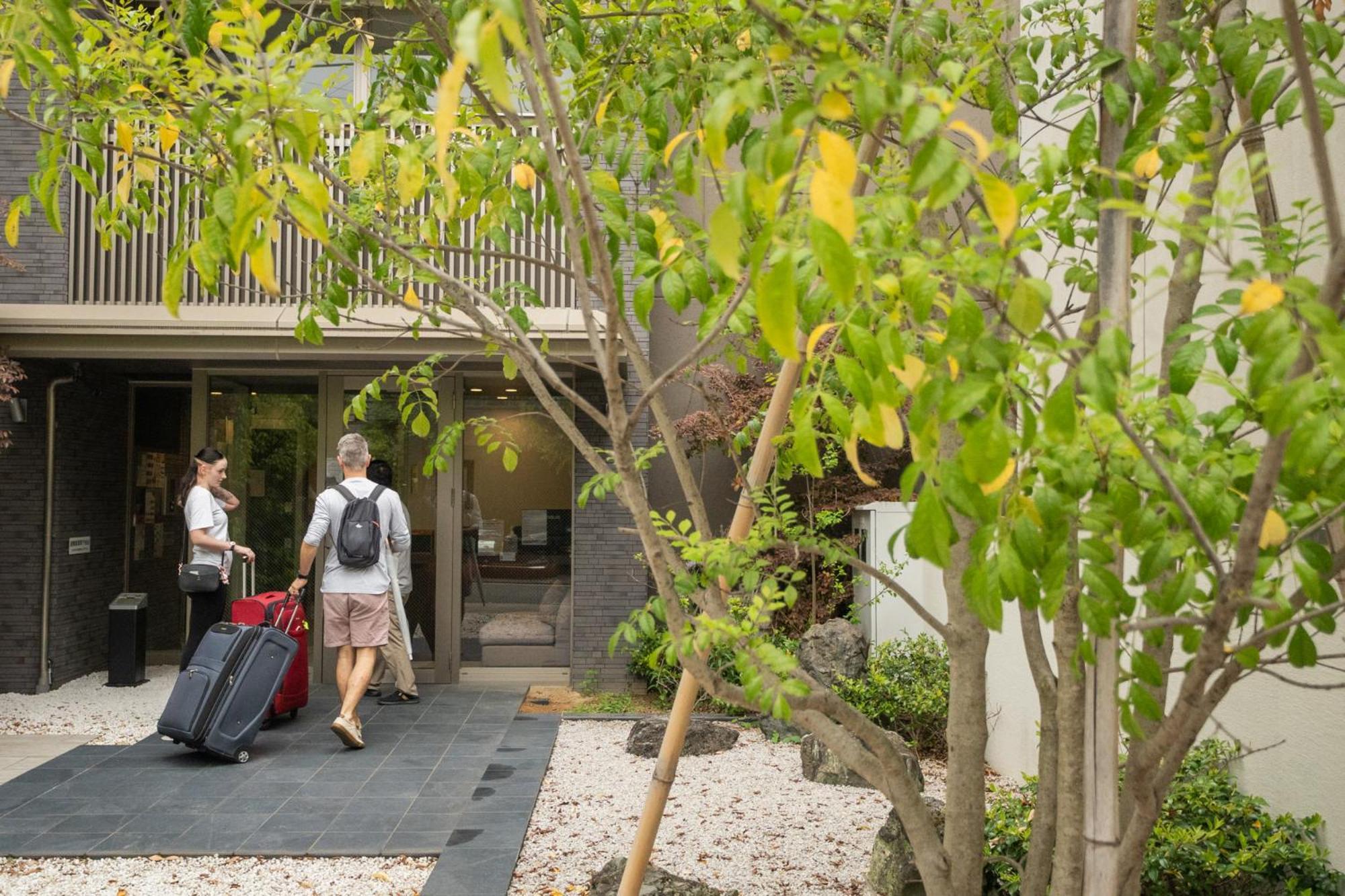 Home Inn Kujo Kawaramachi Kyoto Bagian luar foto