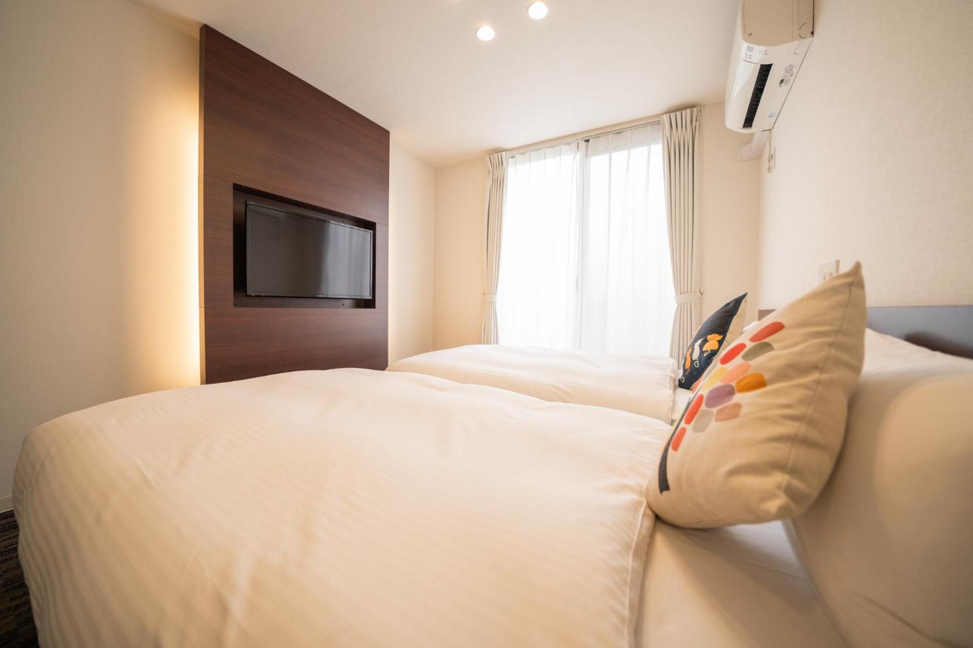 Home Inn Kujo Kawaramachi Kyoto Bagian luar foto